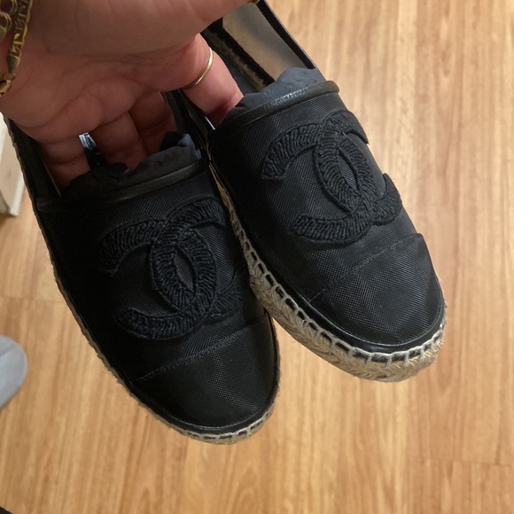Authentic, Chanel shoes - Picture 4 of 13